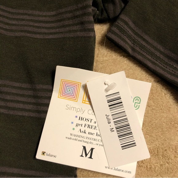 NWT M Lularoe Julia - Picture 2 of 3